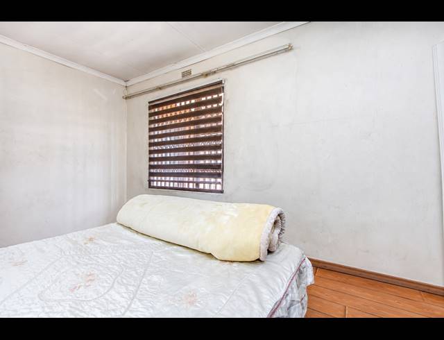3 BEDROOM FREESTANDING FOR SALE IN ORLANDO WEST